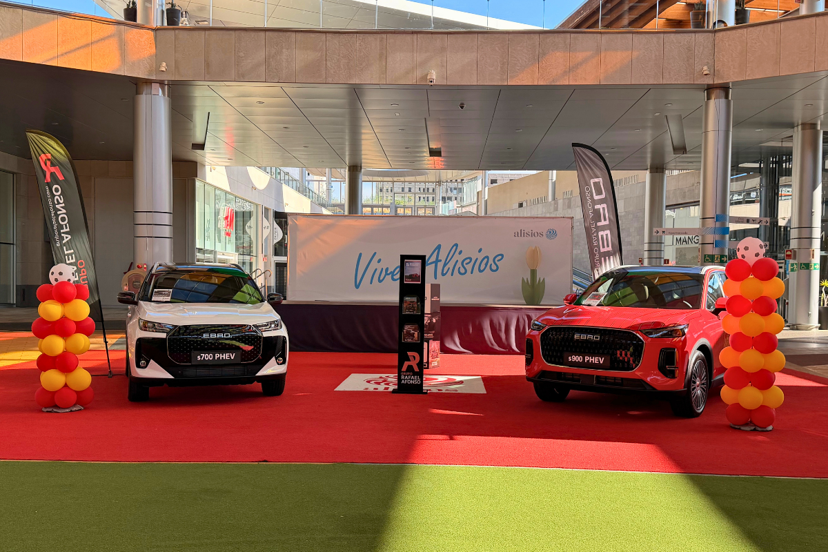 EXPOSICIÓN EBRO RAFAEL AFONSO s900 PHEV ALISIOS